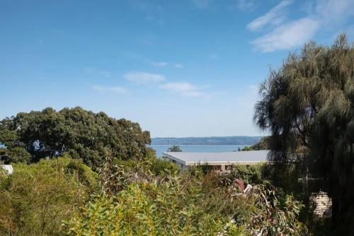 Miramar Hideaway Water views walk to beach