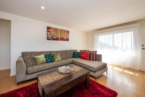 Vue de la Mer - Pool, Spa, Tennis Court, Water Views