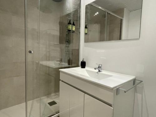 Apartamento I AlcaláRetiro Ideal parejas - image 12