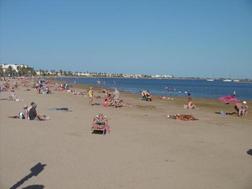 Gruissan - A 2 Pas de la Plage - Studio Cabine pour 4 - Parking Securise - FR-1-796-15 - image 4
