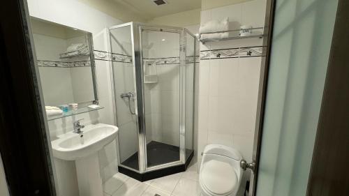 Trinity Hotel - image 2