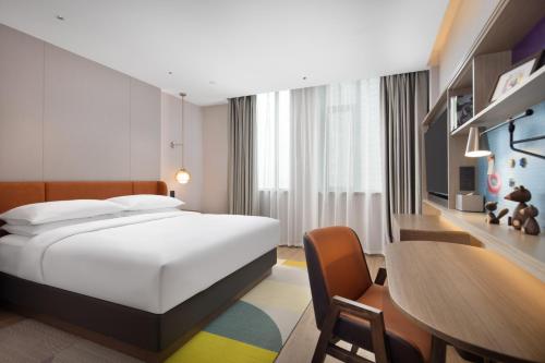 1 queen bed