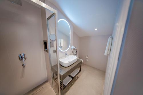 The Palm Bosphorus Hotel - image 12