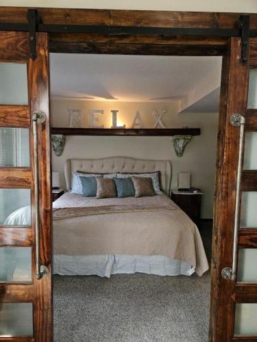 Galena Getaway End unit townhome on South Golf Course in Galena, USA