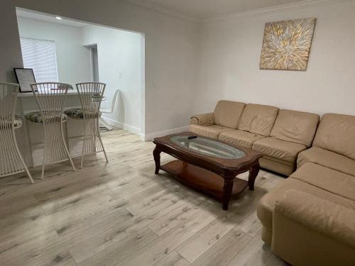 Lucea by The Sea Unit#1 - Escape to Paradise in Fort Lauderdale, USA
