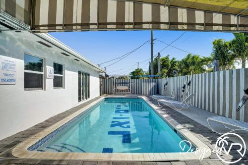 Unit F SeaI Private Unit near Deerfield Beach in Deerfield Beach, USA