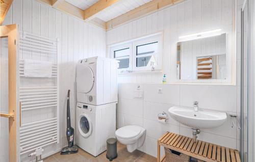 Three-Bedroom Holiday Home in OstseeResort Olpenitz - main image