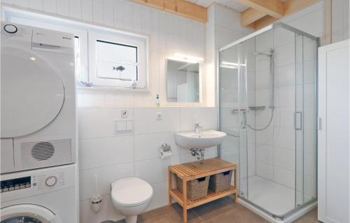 Three-Bedroom Holiday Home in OstseeResort Olpenitz - image 3