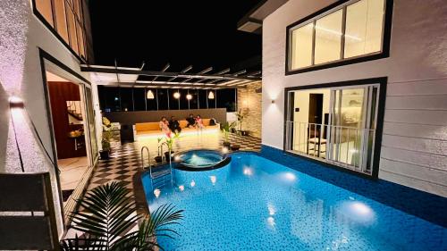 The White Villaa in Kurul