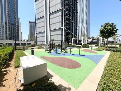 Elegant 1 bedroom in Creek Edge, Dubai (Foto 3)