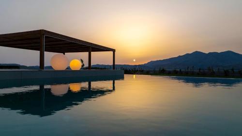 BLUE SKY Luxury Villas in Arkalochori - 4BD Villas with Private Pools in Arkalochori