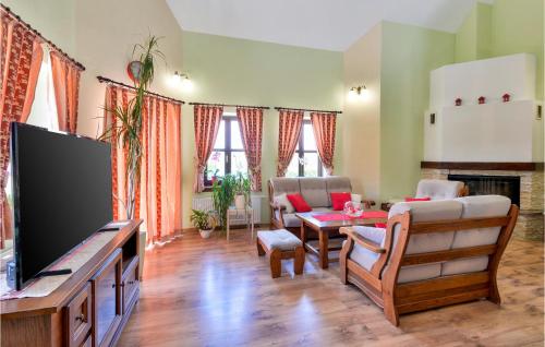 Awesome Home In Krasic With Sauna in Kumroveca