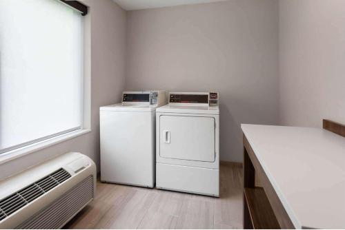 Holiday Inn Express Hotel & Suites Dubois an IHG Hotel - image 10