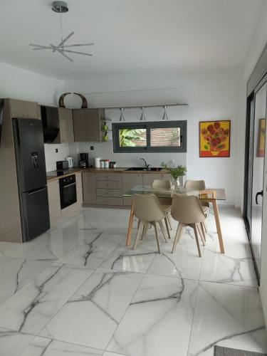 villa kate view 3