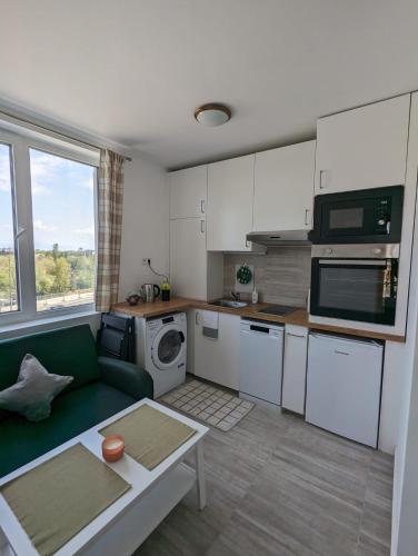 Reina Apartment- next to Sofia zoo and close to Mall Paradise, Sofia (zdjęcie 11)