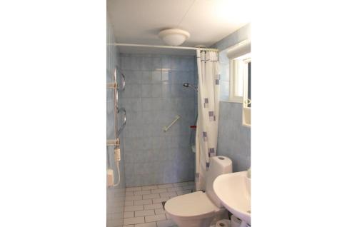 2 Bedroom Cozy Home In Ronneby