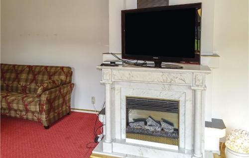 Stunning home in Kuhlen Wendorf with Sauna WiFi and 5 Bedrooms - image 14