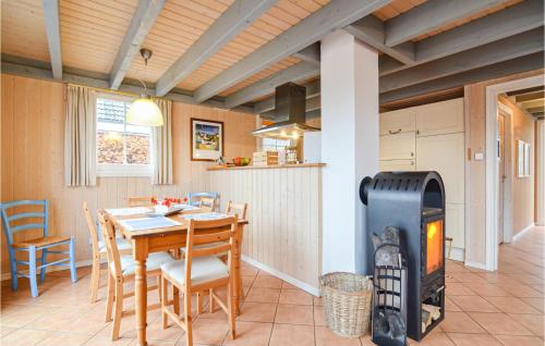 virtuve, Gorgeous Home In Wendisch-Rietz in Vendišrica