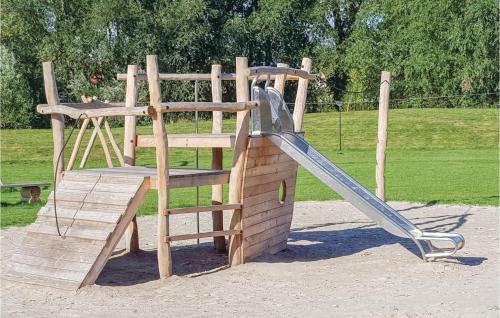 Holiday home Tzummarum 20 - image 12