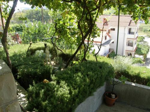 Apartment in Lopar with sea view loggia air conditioning W-LAN (186-4) - image 3