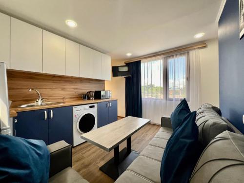 Restaurante, Luxury Cottage next to observatory in Antarut