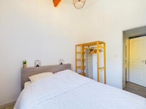Maison pour 5 proche plage piscine commune - image 3