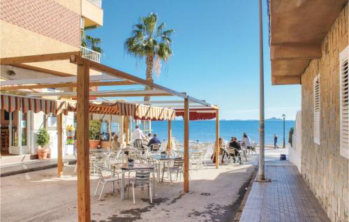 Two-Bedroom Apartment in Los Alcazares - image 3