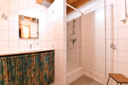 Gîte Pâquerettes avec Jardin - image 13