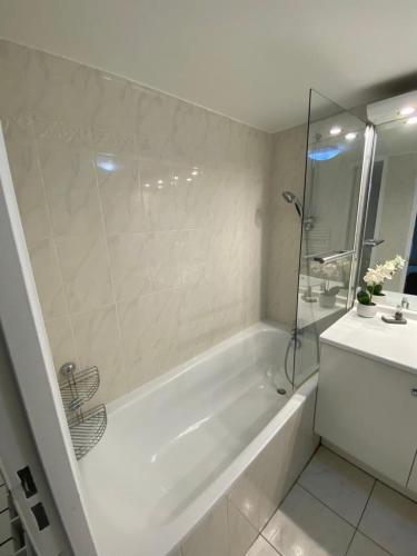 Magnifique duplex 45 m2 aux portes de Paris Metro Barbara à 30mn Expo Porte de Versailles 5