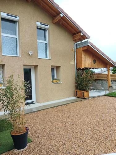 Les Douglas gîte à louer Saint-Pierre-le-Vieux