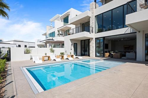 Lagoon Life Beach House - image 5