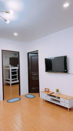 Family Vacation House in Poblacion in Mati