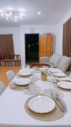 Family Vacation House in Poblacion in Mati