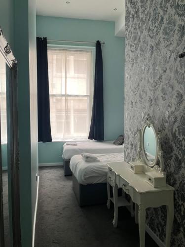 5 Halifax House, apartment 3