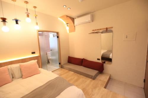 Green Inn Kaohsiung - image 2