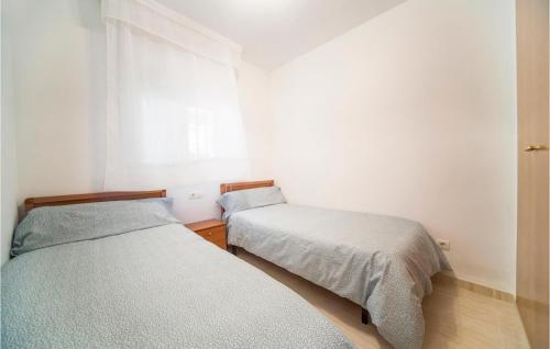 Nice apartment in Oropesa del Mar w/ WiFi Outdoor swimming pool and 2 Bedrooms - image 8