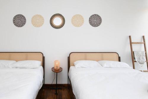 Tanjung Bungah 5BR Villa w pool 20pax