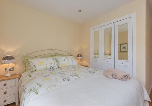 393 Old Tolbooth Wynd Apartment 3 - image 3