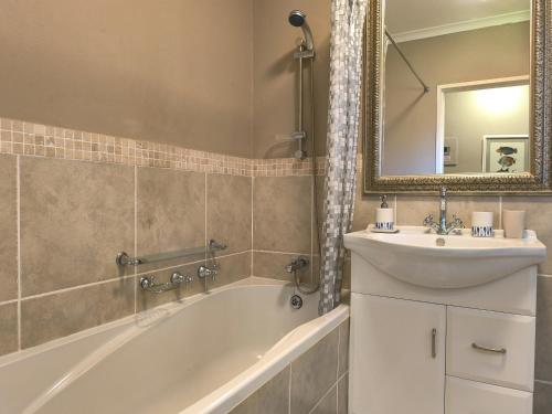 Two-Bedroom Apartment image 2