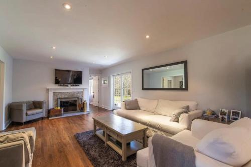 Villa Bridgehampton village in East Hampton, USA