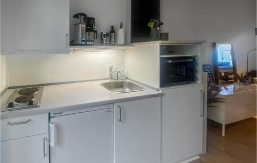 Kitchen, Stunning Apartment In Nex With Outdoor Swimming Pool in Snogebaek