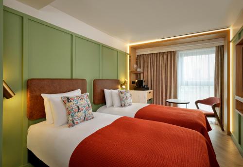 room detail thumbnail 0