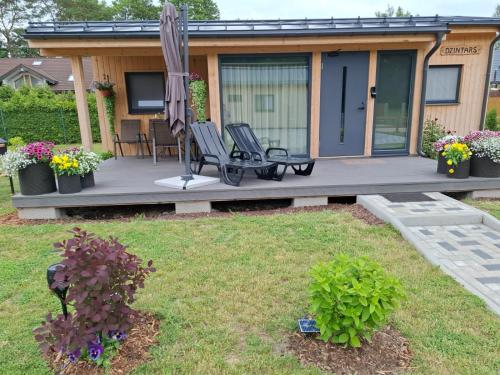 3 bedrooms, 6 beds
