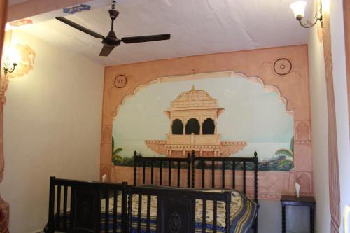 Ishwari Niwas Palace