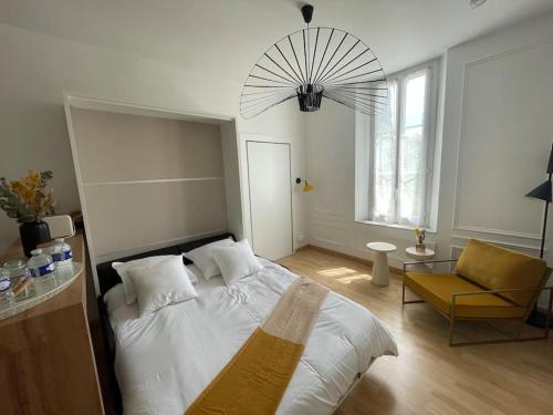 Studio centre au calme avec parking privé (Studio centre au calme avec parking prive) in 普拉多共和