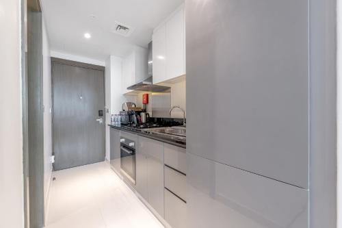Downtown Ultra Luxury - Studio Suite - 5 star Hotel Facilities- 15 min walk to Dubai Fountain, Dubai (foto 3)