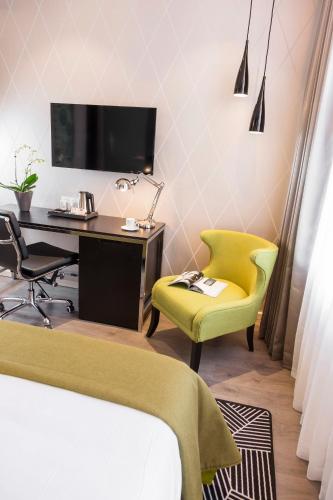 Standard Room image 3
