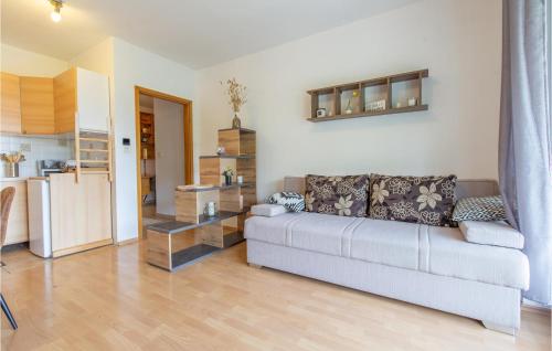 Cozy Apartment In Portoroz in 魯斯亞