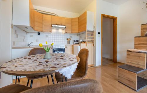 廚房, Cozy Apartment In Portoroz in 魯斯亞