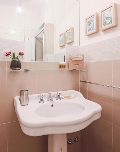 Apartments Florence - Sant'Orsola with view on the Market - image 11